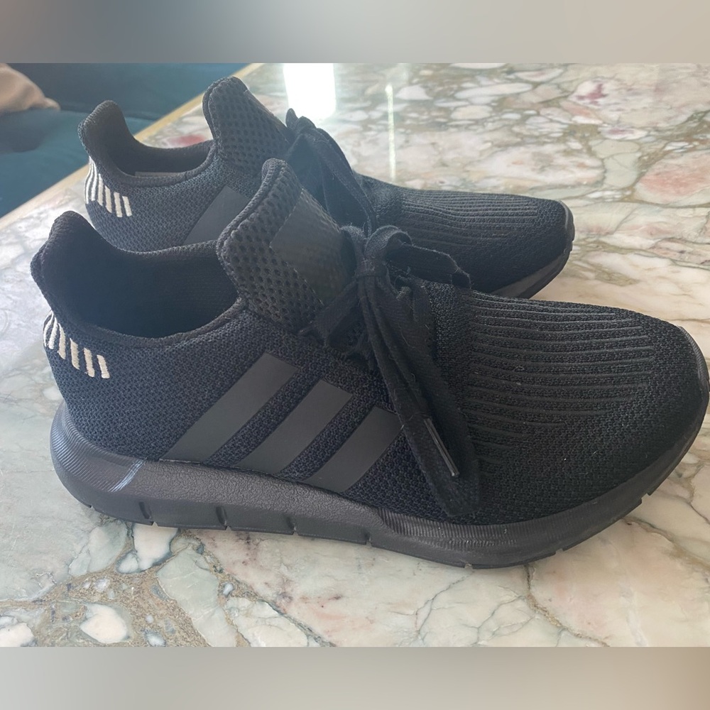 Adidas Swift Run 1.0 athletic sneakers NWOT